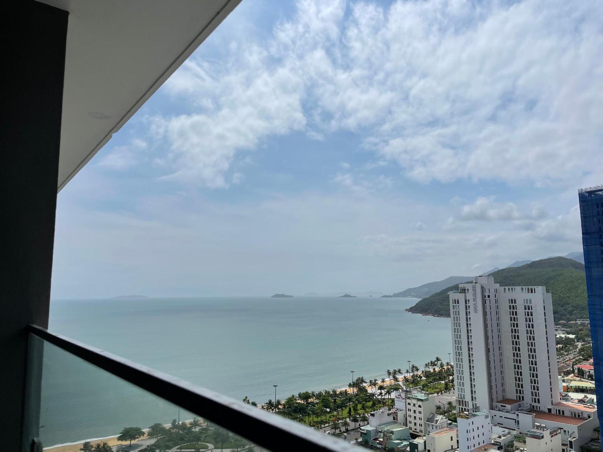 Ferienwohnung Q House- Flc Sea Tower Quy Nhon Exterior foto